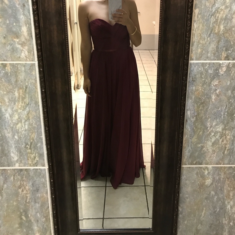 Elegant Burgundy Strapless Dress
